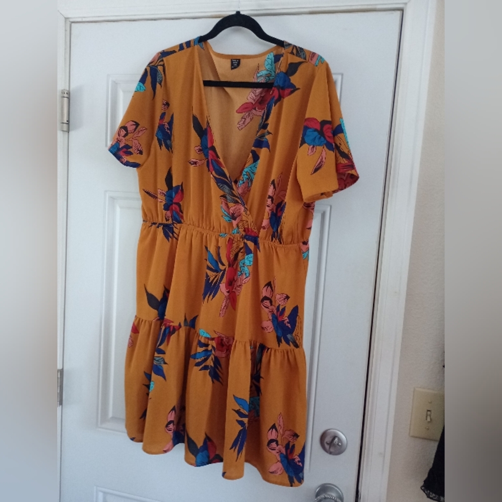 Shein Line Ruffle Hem Floral Print Dress 2 XL